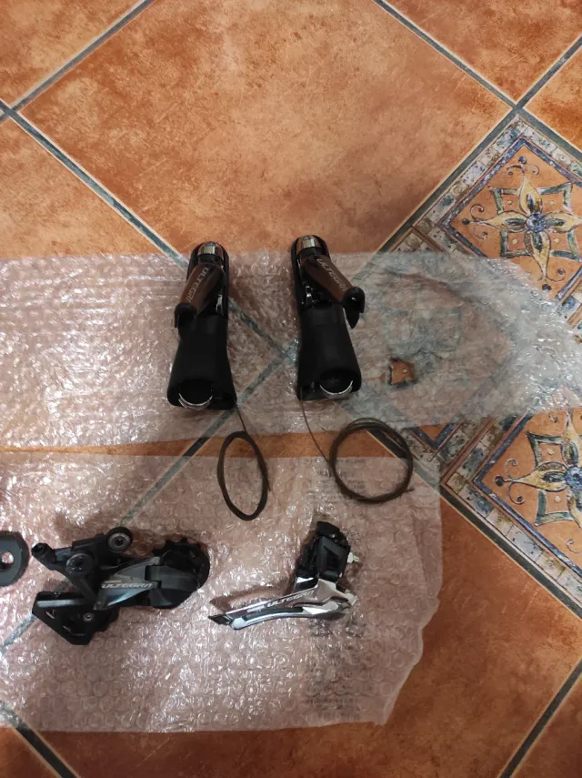 Grupo Completo Shimano Ultegra 2x11v Mecánico Disc