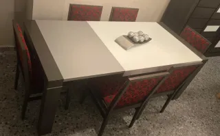 Mesa comedor extensible demadera y 6 sillas