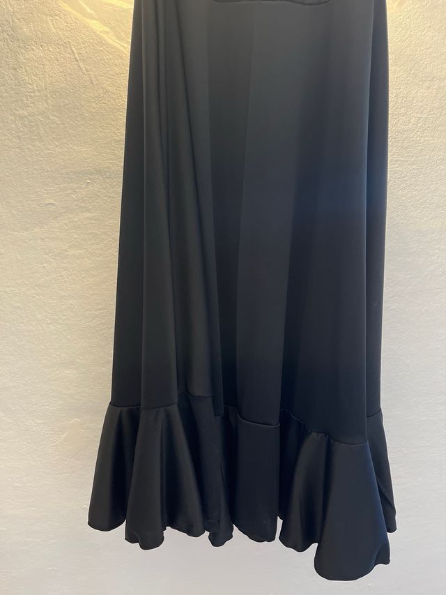 Falda negra flamenca talla M