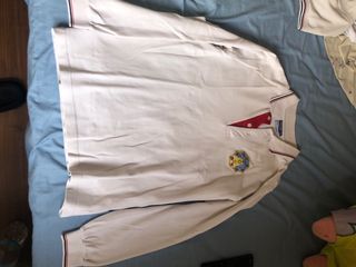 2 polos y camiseta deporte Winner College