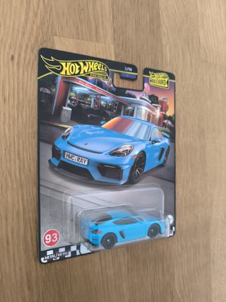 Hot Wheels Porsche 718 Cayman GT4 Premium