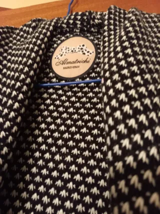 Chaqueta M/L con cremalleras doradas