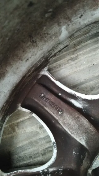 Llantas Mercedes 16 ET30