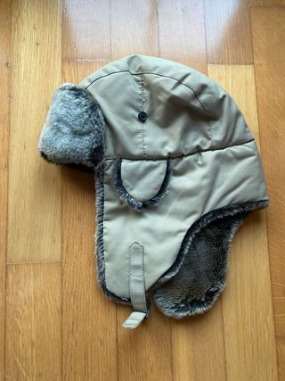 Cappellino con pelliccia bambino beige/grigio