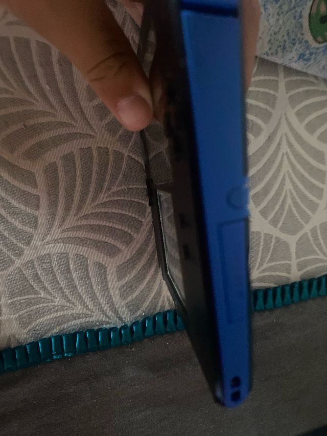 Nintendo 2DS Negra con Lápiz