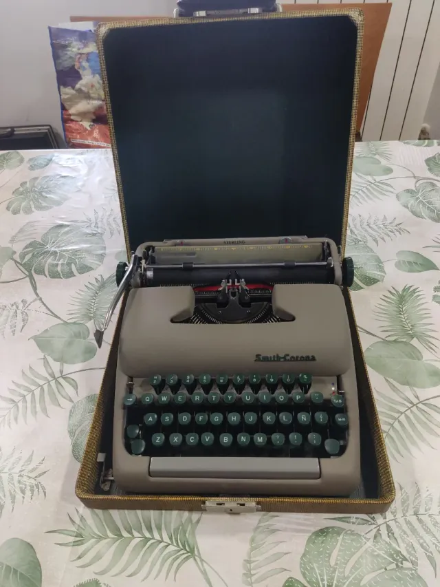 Máquina de escribir Smith-Corona Sterling