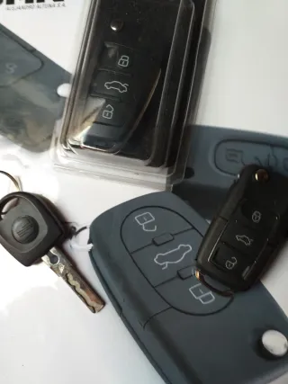 Llaves de coche con mando
