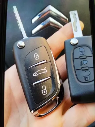 Llaves de coche con mando