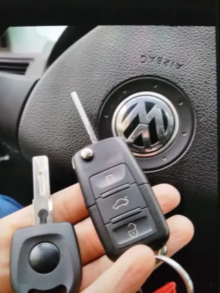 Llaves de coche con mando