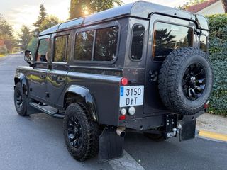 Land Rover Defender 2006