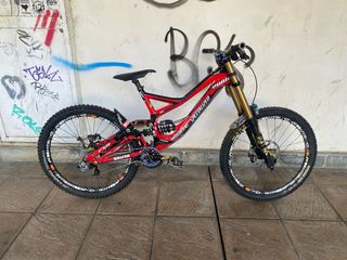 Bicicleta Descenso Specialized Demo 8
