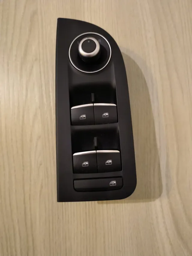 Pulsantiera Alzacristalli Alfa Romeo Giulia