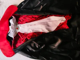 Disfraz Vampiro Halloween Talla M 
7 a 10 años 