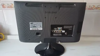 Monitor Samsung LED 22 T22B300EW HDTV