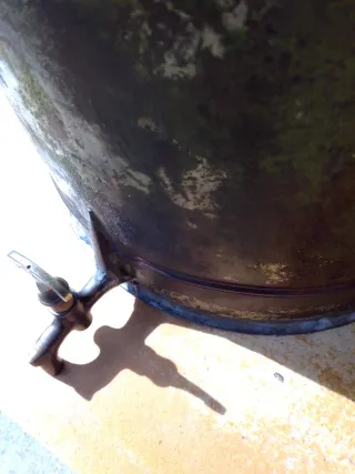 Bidón ferroviario con grifo de laton