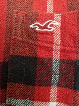 Camisa Hollister cuadros roja y negra