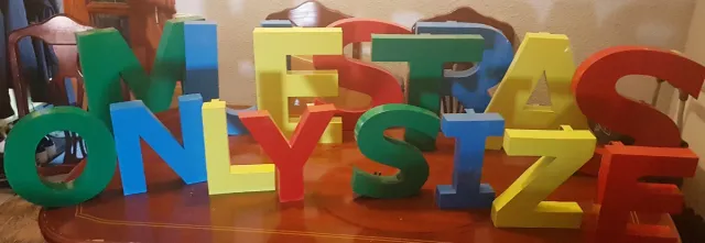 Letras de acero galvanizado pintadas al horno