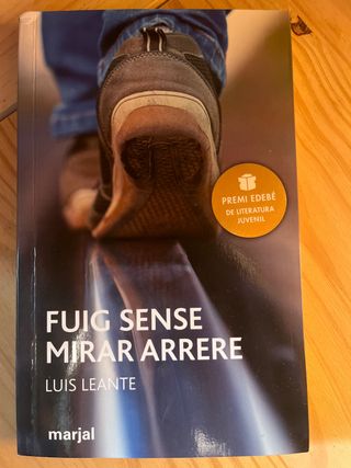 Fuig sense mirar arrere