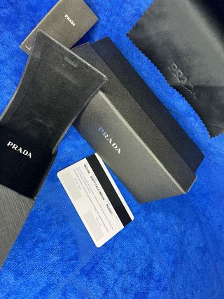 Gafas de sol Prada Negras