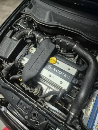 Opel Astra bertone turbo