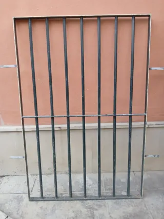 2 Rejas hierro para ventanas.
1m. anch X 1.5m alt