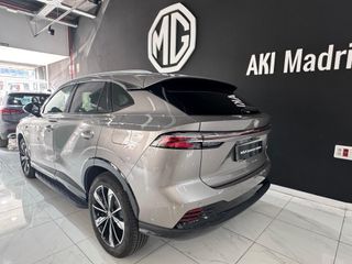 MG HS 2025