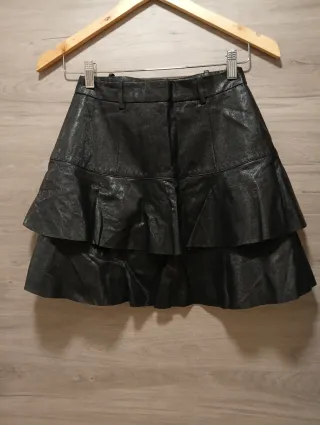 Minifalda polipiel Zara negra