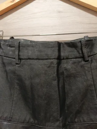 Minifalda polipiel Zara negra