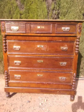 Cassettiera e tavolino antico in legno