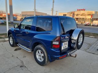 Mitsubishi Montero V60 3.2