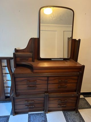 Cassettiera in legno massello 