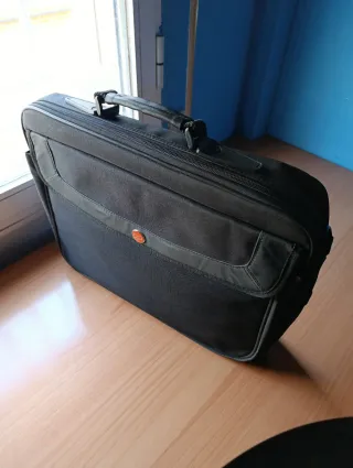 Portátil maletín negro para transportar