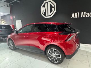 MG4 LUXURY