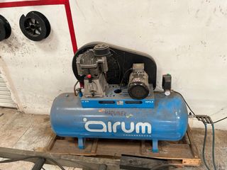 Compresor de aire Airum 270L-5.5HP Trifásico 400V