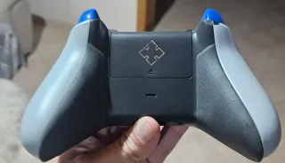 Xbox One X limited Gears 5