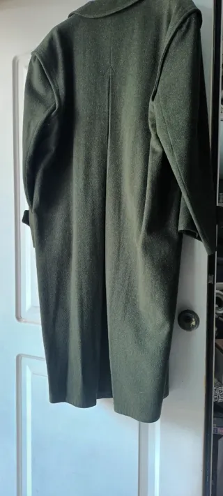Abrigo largo caballero oscuro verdoso talla 50