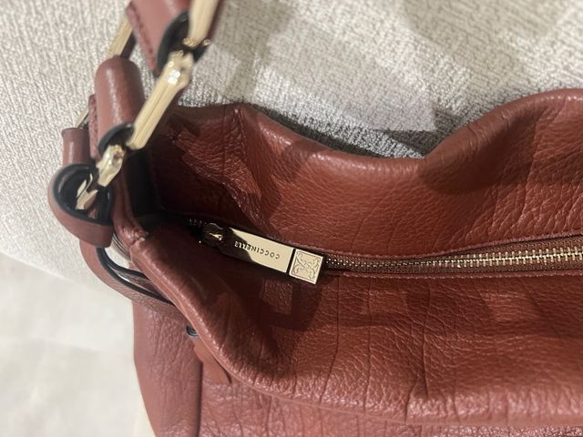 Bolso de hombro Coccinelle marrón