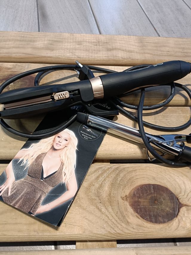 Plancha Pelo Aguilera Negra y Dorada