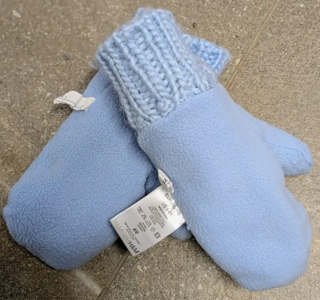 Manoplas H&M lana niño azul. Talla de 4 a 6 años.