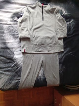 Conjunto deportivo Bakkir gris