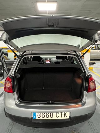 Volkswagen Golf 2005
