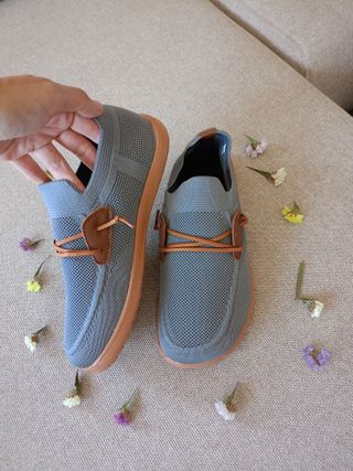 Zapatos barefoot grises