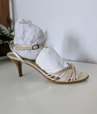 Talla 37-38  Sandalias de Piel Dorada Fosco