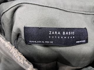Chaqueta Zara Verde Militar con Plumas