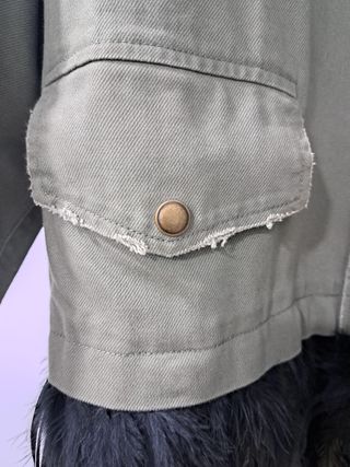 Chaqueta Zara Verde Militar con Plumas