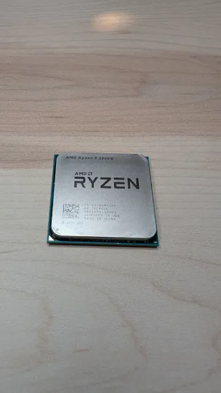 Procesador AMD Ryzen 5 2600X + disipador