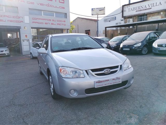 KIA Cerato 2006