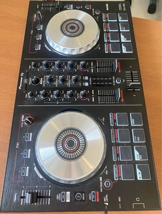 Controladora DJ Pioneer DDJ-SB2