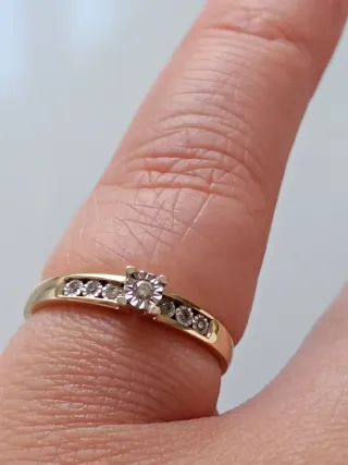 Anillo Lucardi Oro 14k con diamantes