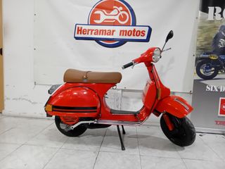 Vespa PX 200 E Roja
